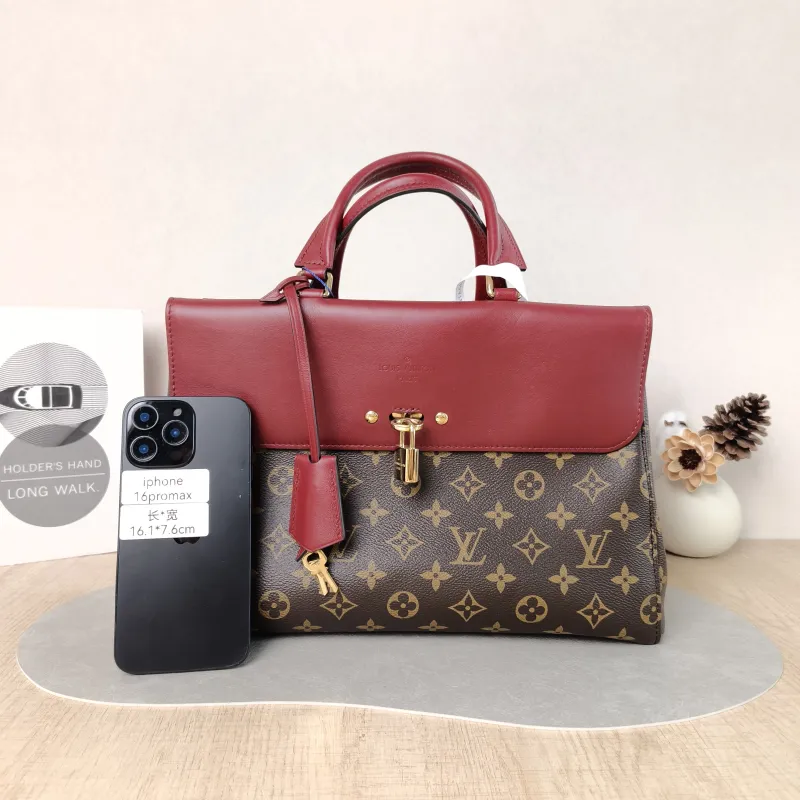 Louis Vuitton Shoulder Bag Venus Red PVC · Calfskin 34 × 12 × 22 cm — cover view 4 of 6