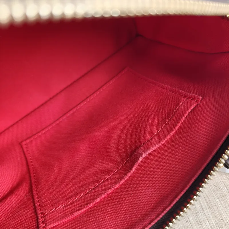 Louis Vuitton Crossbody Bag Speedy20 Shoulder Strap PVC Small 20.5 × 12 × 13.5 cm — detail view 4 of 10
