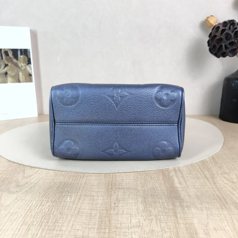Louis Vuitton Crossbody Bag Speedy20 Calfskin One Size 20.5 × 12 × 13.5 cm — cover view 2 of 5