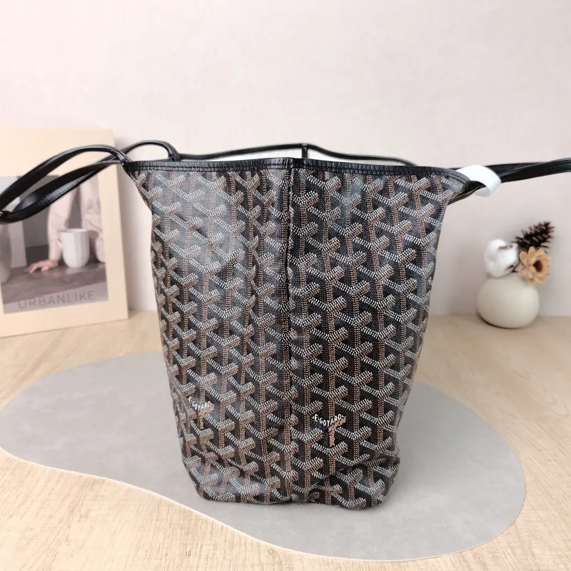 GOYARD Shoulder Bag SAINT LOUIS Shopping Tote Black ine Canvas Small 34 × 15 × 28 cm Conditioned — detail view 5 of 13