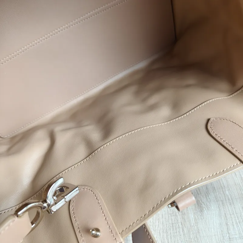 DIOR Top Handle Bag TOUJOURS Caramel Calfskin Medium 28.5 × 17 × 21.5 cm — detail view 10 of 14