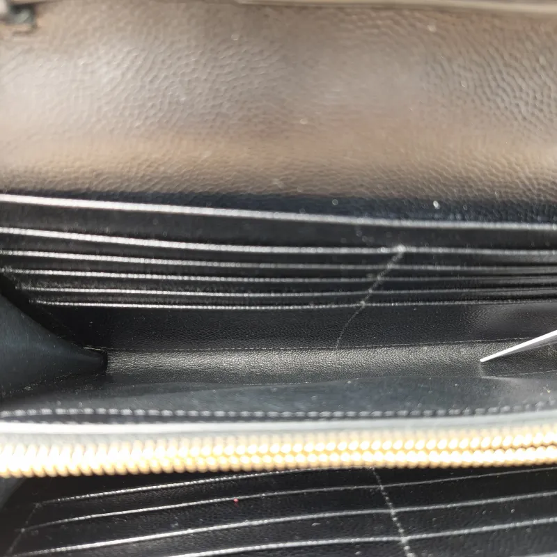 SAINT LAURENT Crossbody Bag CASSANDRE ENVELOPE Black Calfskin One Size22.5 × 4 × 14 cm — detail view 6 of 11