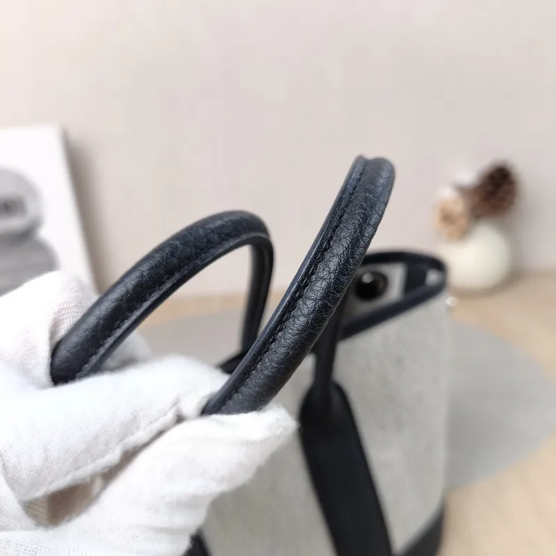 Hermès Top Handle Bag Neo Garden 23 Mini Black · Beige Canvas · Negonda Calfskin Mini 23 × 10 × 16 cm k — detail view 6 of 11