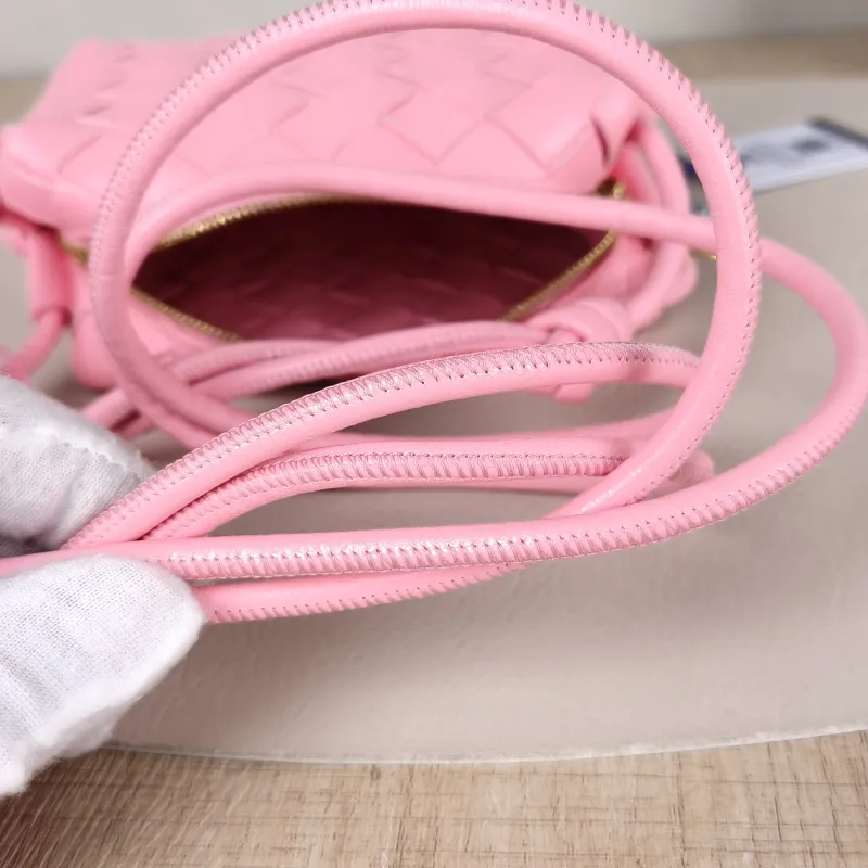 Bottega Veneta Crossbody Bag Loop Camera Bag Pink Lambskin Mini13 × 6 × 9 cm — detail view 2 of 9