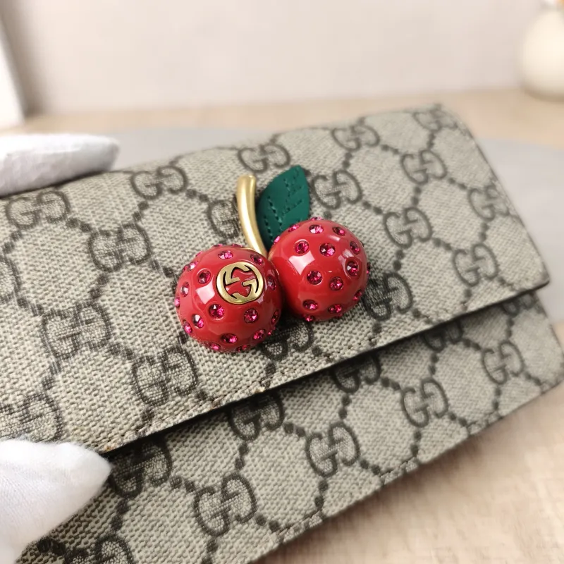 GUCCI Crossbody Bag woc Monogram PVC Mini 16.5 × 4 × 9 cm — detail view 2 of 12