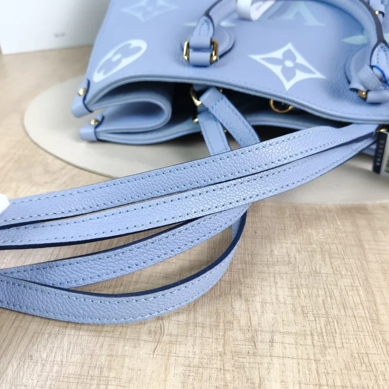 Louis Vuitton Shoulder Bag Onthego Medium Blue Monogram Empreinte Embossed Calfskin Medium35 × 14 × 27 cm — detail view 3 of 12