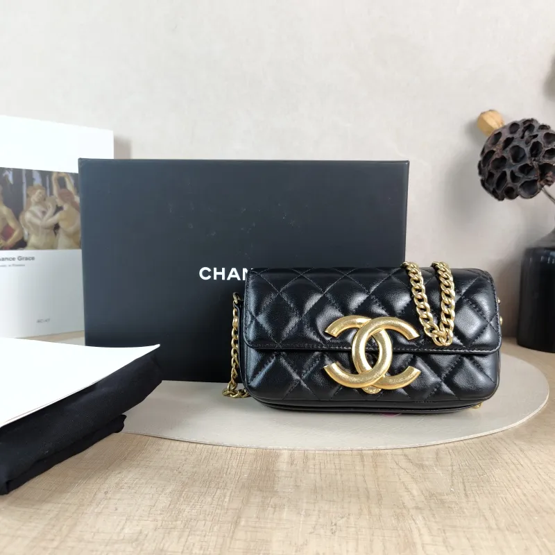 Chanel Crossbody Bag C logo Crossbody Bag Black with Gold-Tone Hardware Lambskin One Size 17 × 4 × 10 cm — cover view 6 of 6