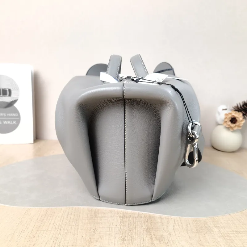 LOEWE Shoulder Bag Grey Calfskin Large 36 × 26.5 × 22 cm — detail view 3 of 10