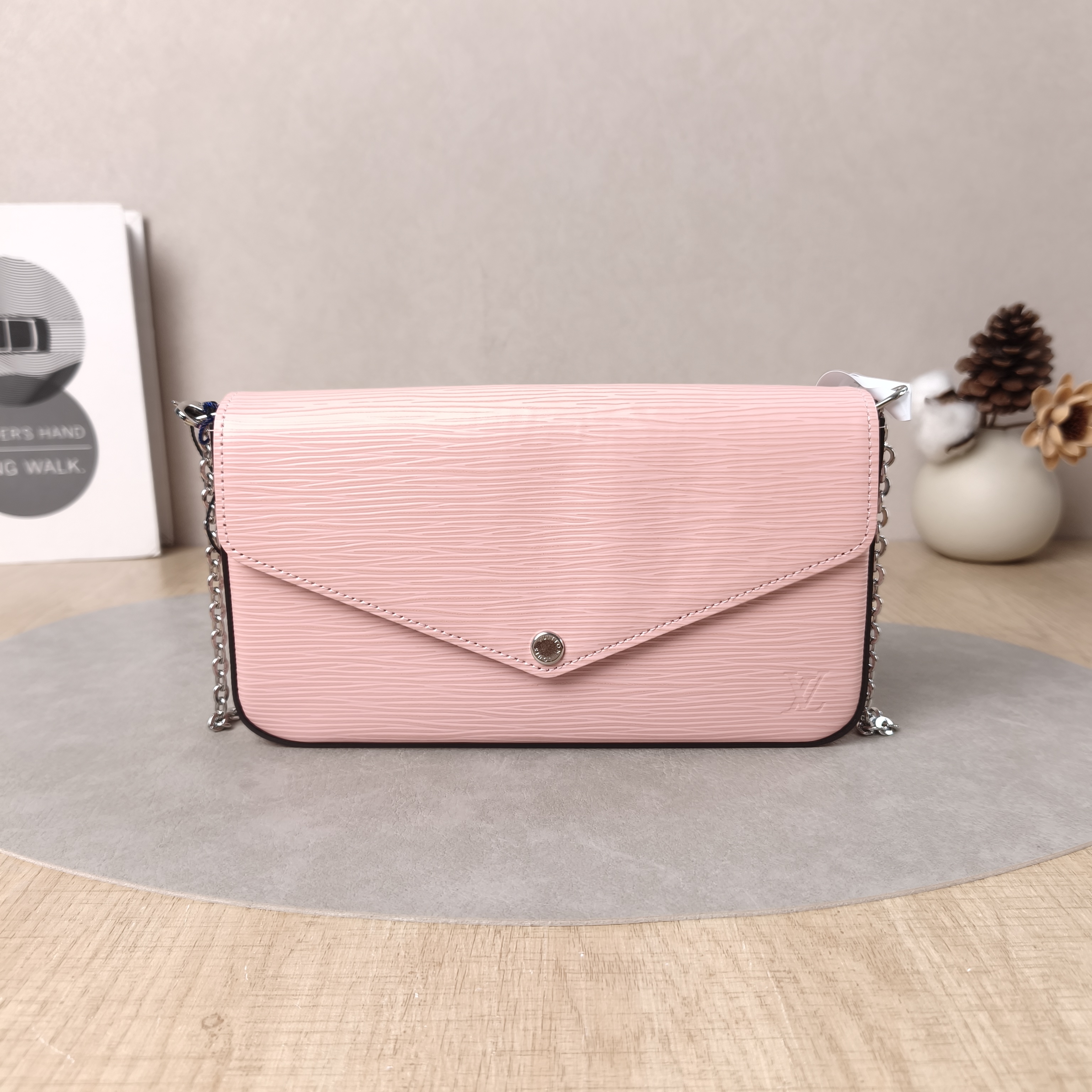 Louis Vuitton Crossbody Bag Pochette Félicie Epi Embossed Calfskin Small21 × 3 × 12 cm
