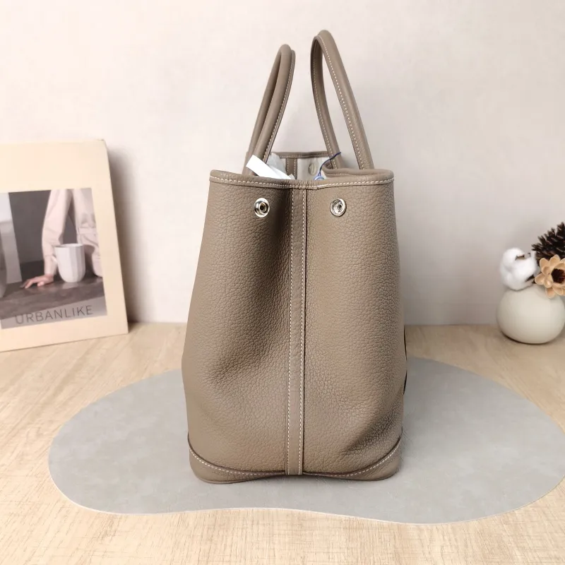 Hermès Top Handle Bag Garden Party 36 36 Negonda Calfskin Large 36 × 17 × 26 cm A — detail view 1 of 12