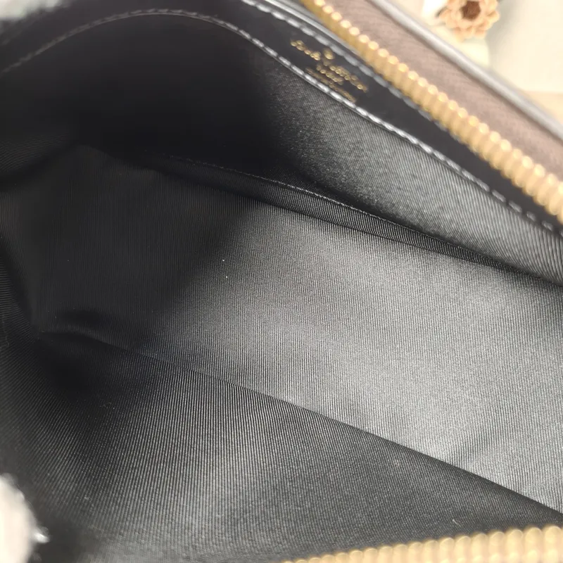 Louis Vuitton Crossbody Bag Boulogne PVC Small 26 × 9.5 × 16 cm — detail view 9 of 15