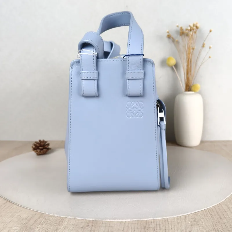 LOEWE Shoulder Bag Hammock Blue Calfskin Small 20 × 14.5 × 21 cm — detail view 7 of 9