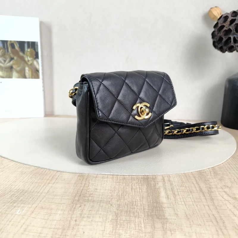 Chanel Belt Bag Belt Bag Black Calfskin One Size15 × 3 × 12 cm — cover view 3 of 6
