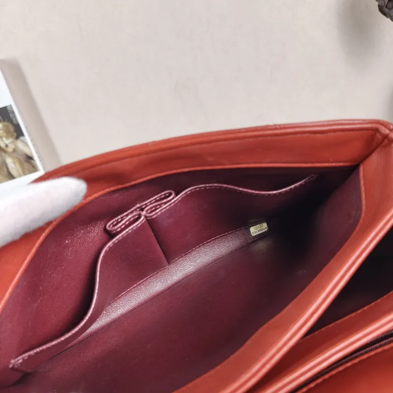 Chanel Crossbody Bag Trendy CC Red Lambskin Small 25 × 12 × 17 cm 23 — detail view 8 of 13