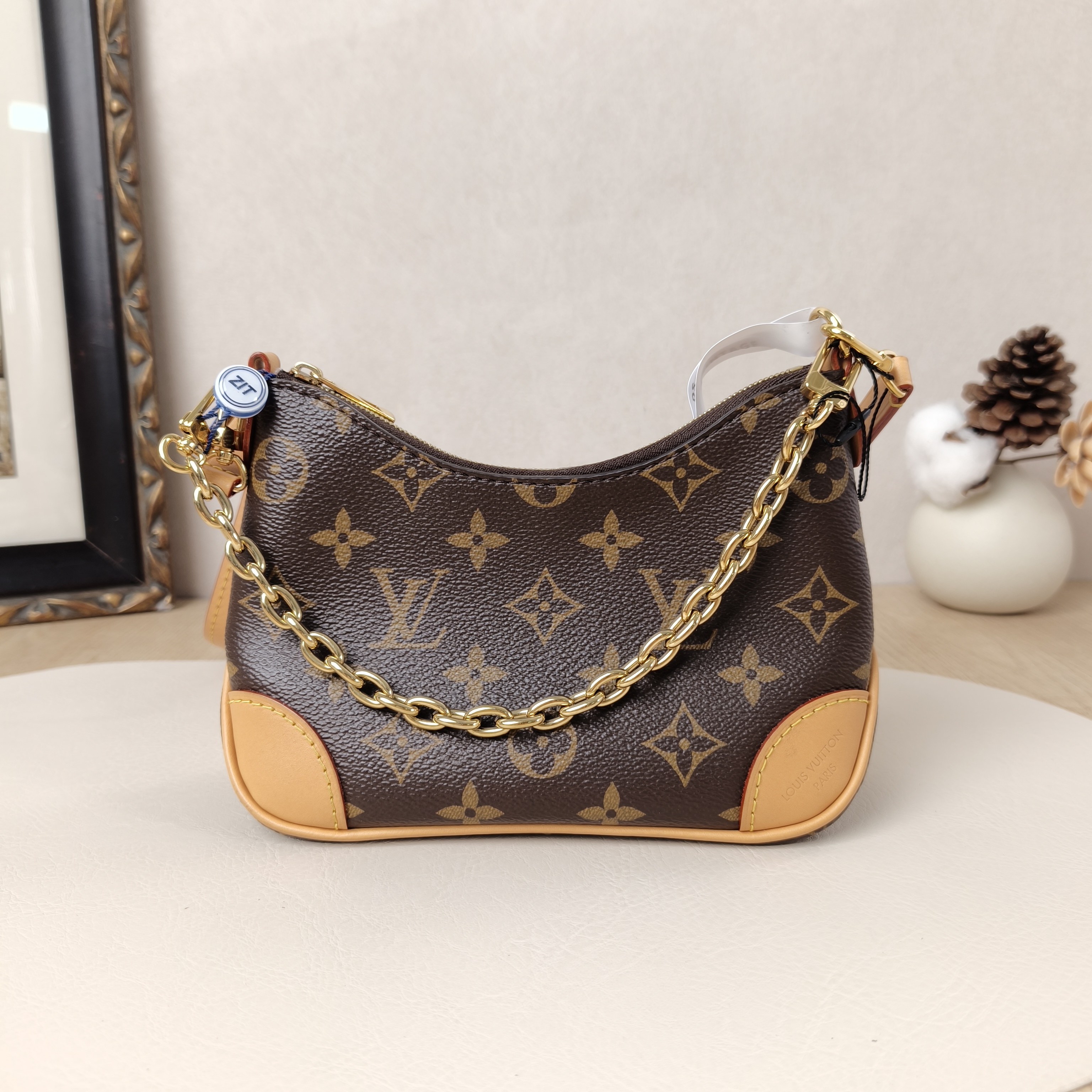Louis Vuitton Crossbody Bag Boulogne PV Cnano19 × 8 × 13 cm