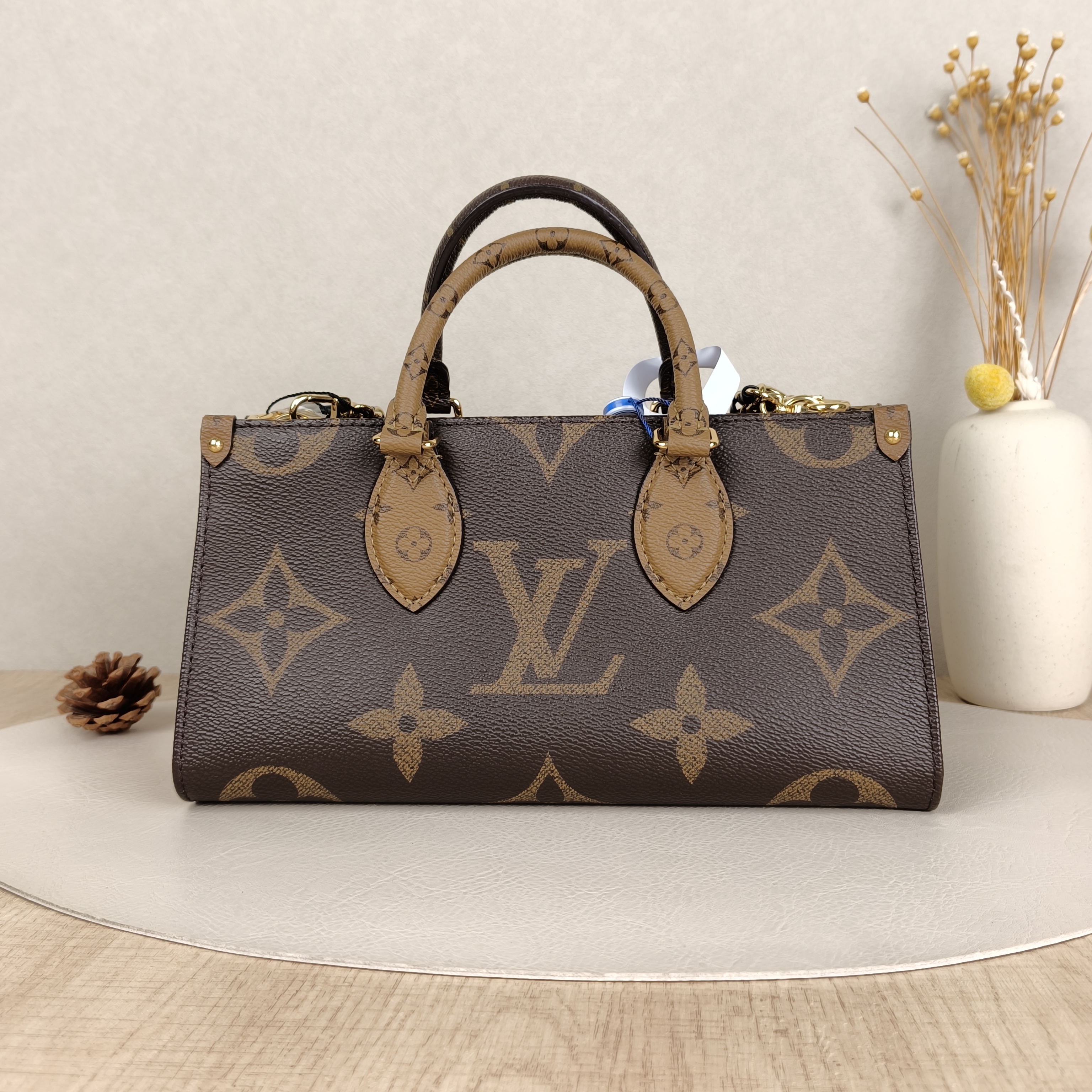 Louis Vuitton Crossbody Bag Onthego East West Two Straps Monogram PVC Small25 × 10 × 13 cm