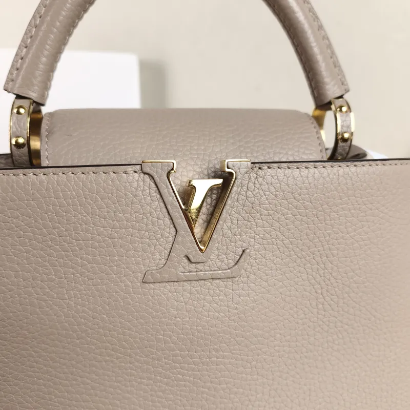 Louis Vuitton Top Handle Bag Capucines Grey Calfskin BB 27 × 9 × 17.5 cm — detail view 5 of 11