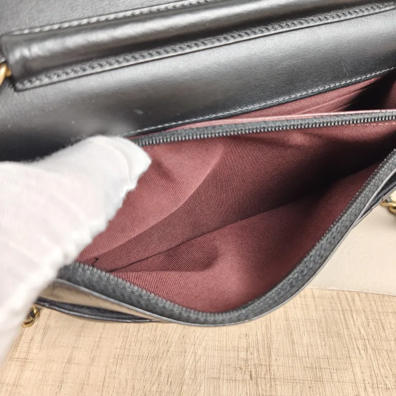 Chanel Crossbody Bag2.55 woc Black Edition Calfskin One Size19.2 × 3.5 × 12.3 cm — detail view 14 of 17