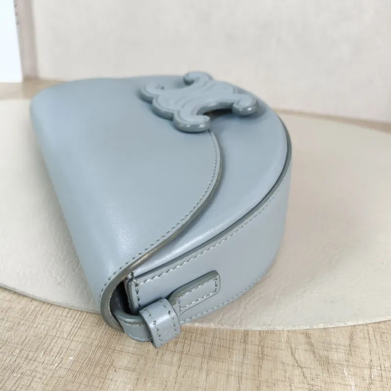 CELINE Crossbody Bag Crossbody Bag Blue Calfskin 22 × 6 × 13 cm — detail view 4 of 12
