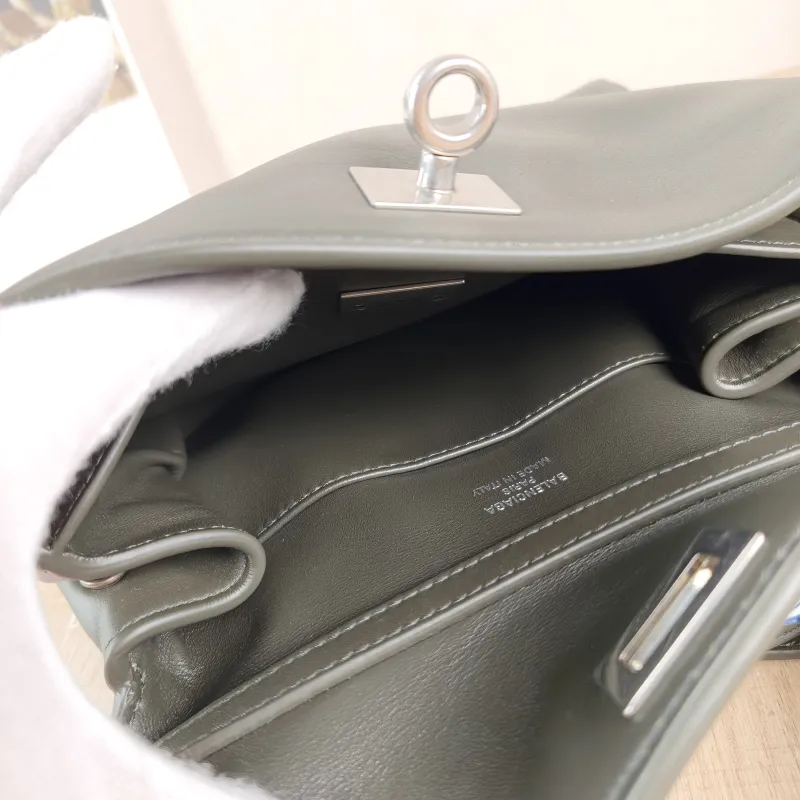 BALENCIAGA Crossbody Bag RODEO Calfskin Mini 23 × 10 × 17 cm — detail view 12 of 12
