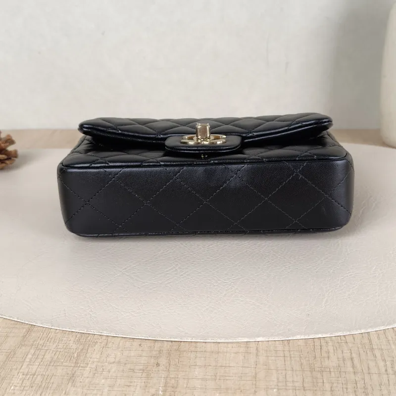 Chanel Crossbody Bagcf mini Crossbody Bag Black Lambskinmini18 × 5 × 11 cm — cover view 5 of 6