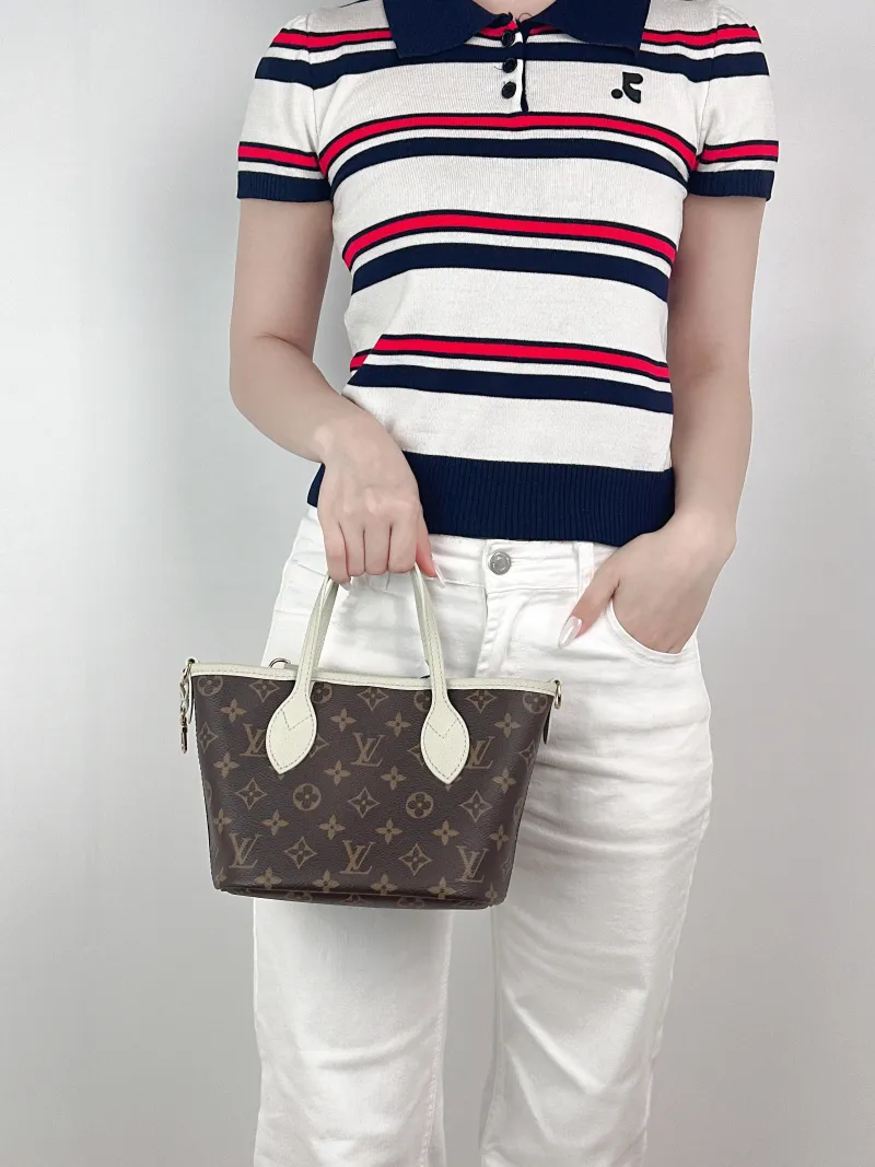 Louis Vuitton Crossbody Bag NEVERFULL INSIDE OUT BB Green PVC · Calfskin BB26.5 × 11 × 16.5 cm — on-model view 3 of 3