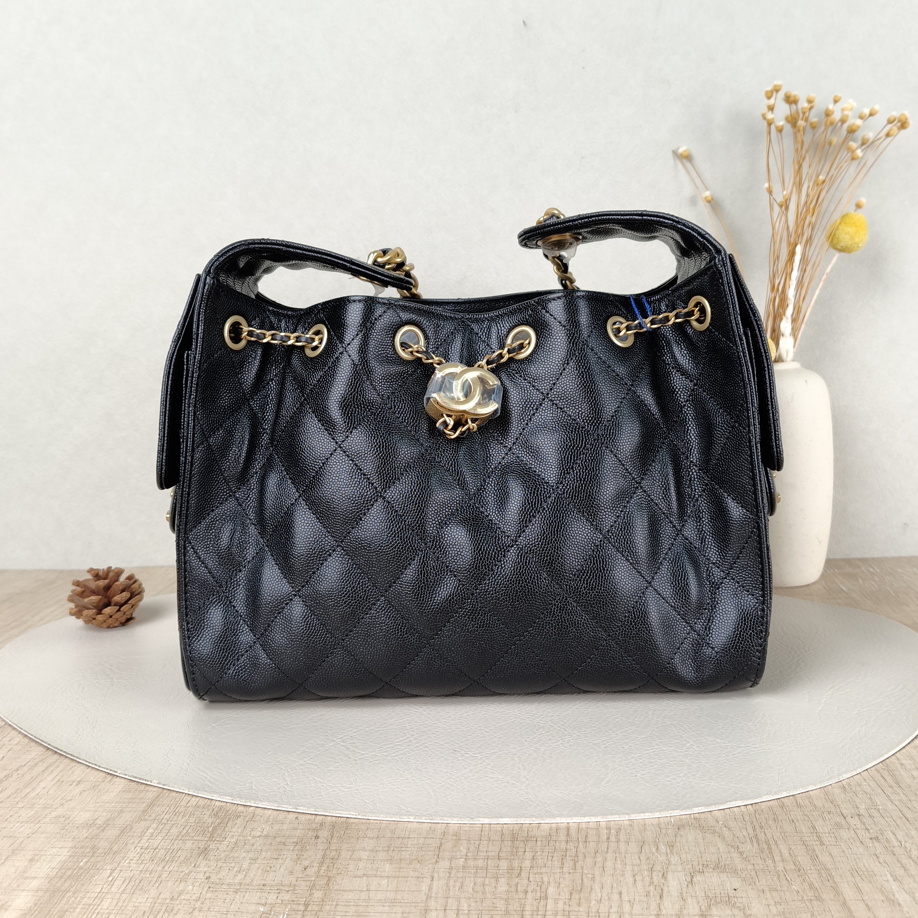Chanel Shoulder Bag25Bag Black Grained Calfskin Small26 × 14 × 30 cm