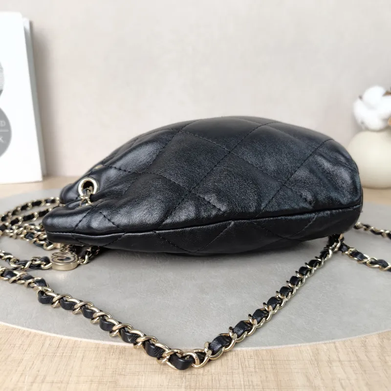 Chanel Backpack Backpack Black Lambskin One Size17 × 7.5 × 22 cm — detail view 5 of 12
