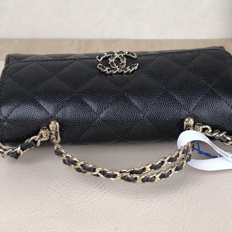 Chanel Crossbody Bag kelly Black Grained Calfskin One Size18 × 4.5 × 10 cm — detail view 9 of 15