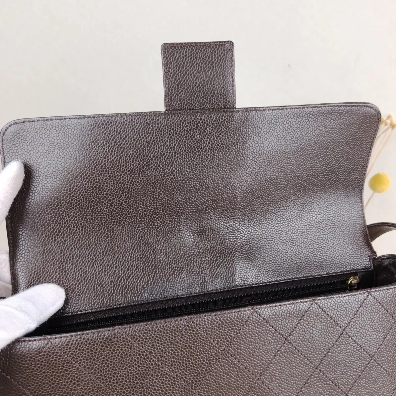 Chanel Shoulder Bag Brown Grained Calfskin One Size30 × 10 × 22 cm — detail view 13 of 14