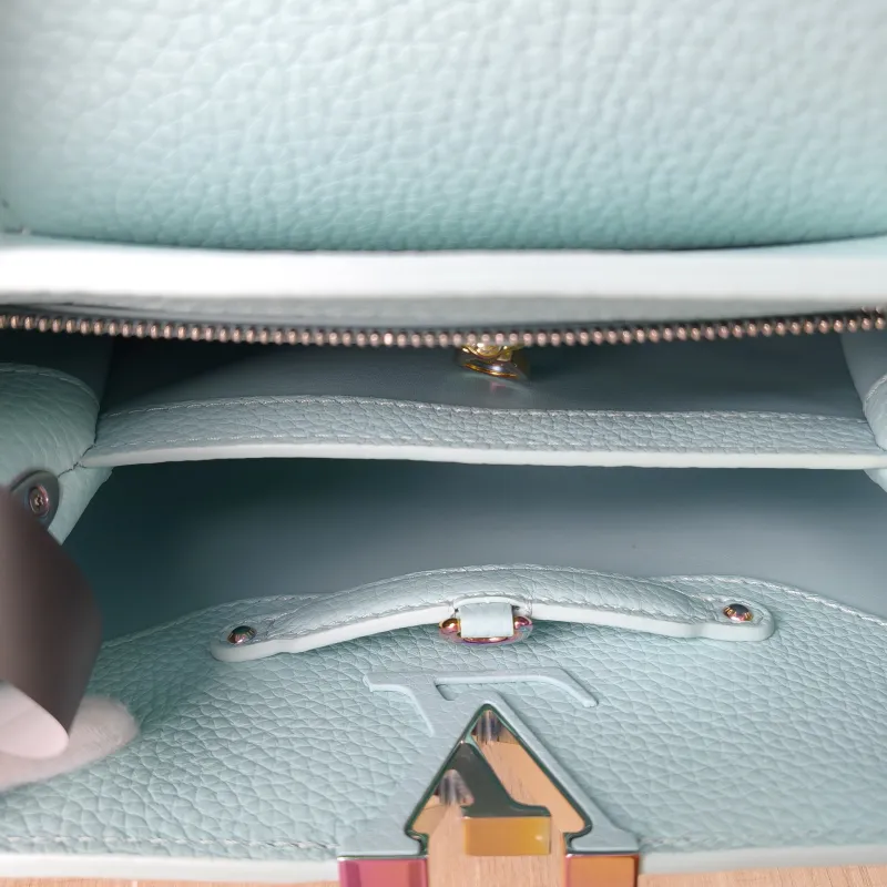 Louis Vuitton Top Handle Bag Capucines Blue Calfskin BB 27 × 9 × 17.5 cm — detail view 1 of 14