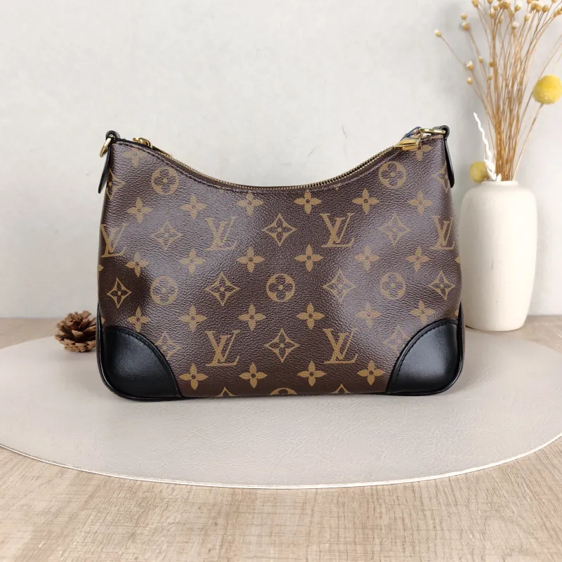 Louis Vuitton Crossbody Bag Boulogne PVC Small26 × 9.5 × 16 cm