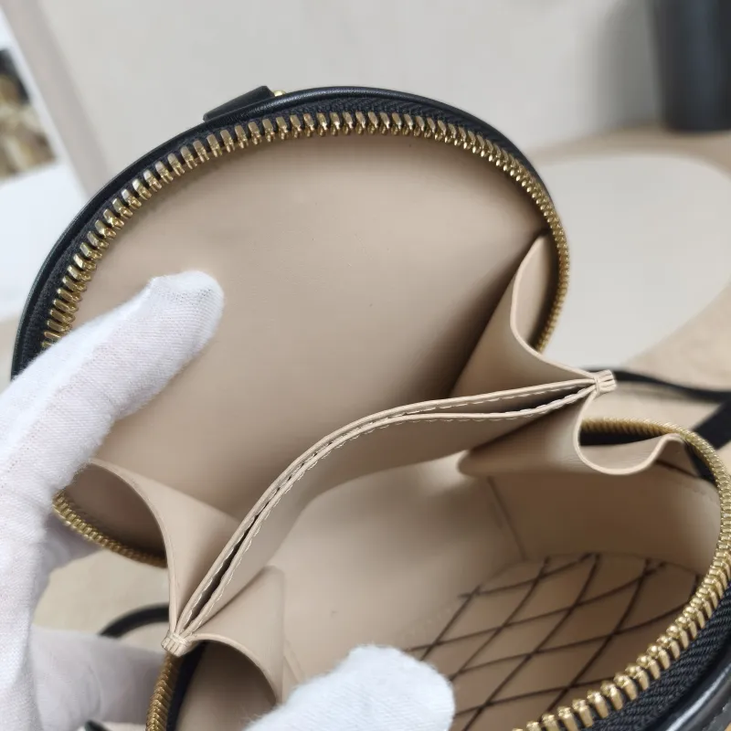Louis Vuitton Crossbody Bag Mini BOITE CHAPEAU Monogram PVC Mini 13 × 6.5 × 12 cm — detail view 9 of 12