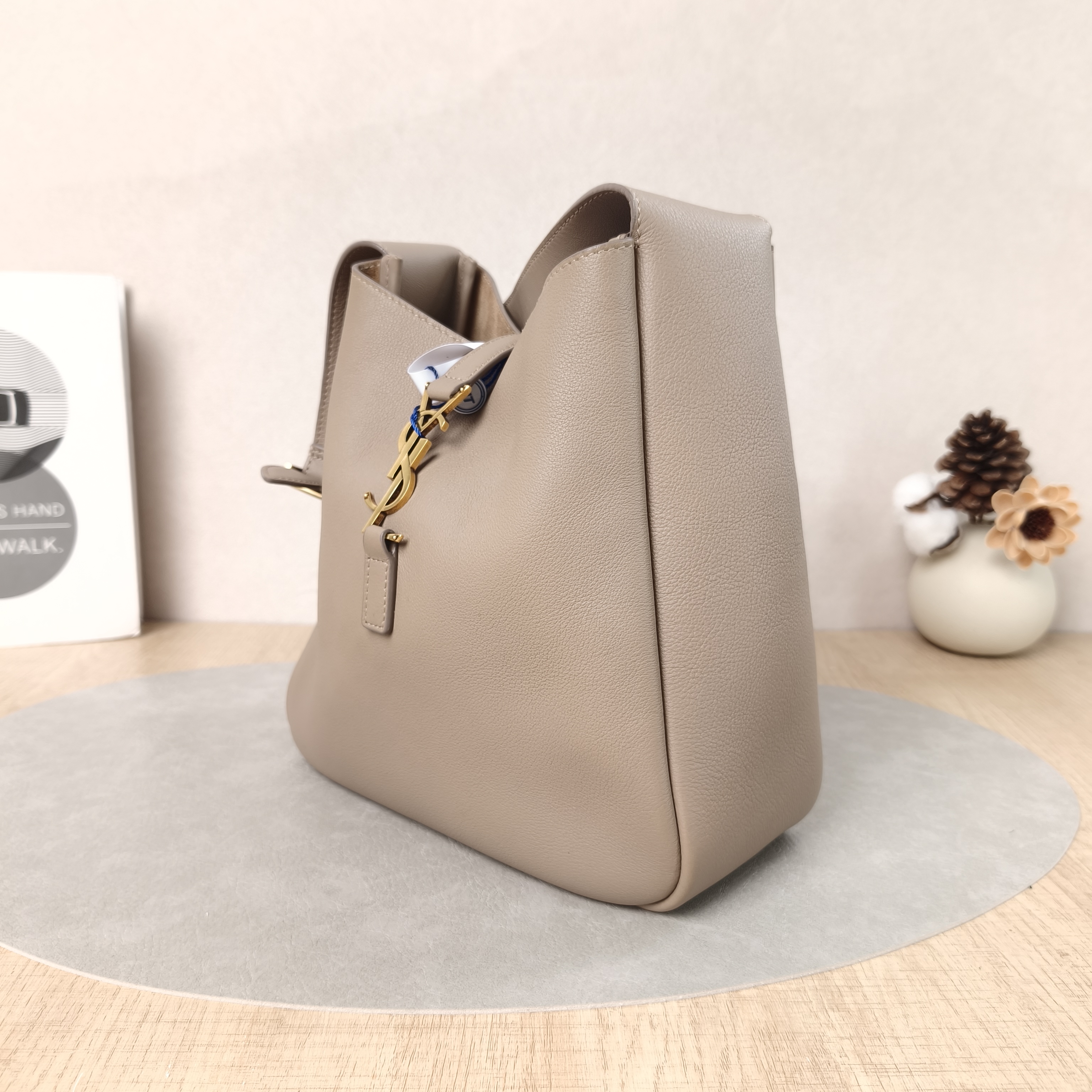 SAINT LAURENT Shoulder Bag LE 5 À 7 Hobo Grey Calfskin Small22 × 8.5 × 23 cm — cover view 5 of 5