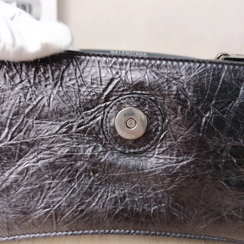 BALENCIAGA Shoulder Bag CRUSH Chain Bag Calfskin Small25 × 8 × 15 cm — detail view 12 of 14
