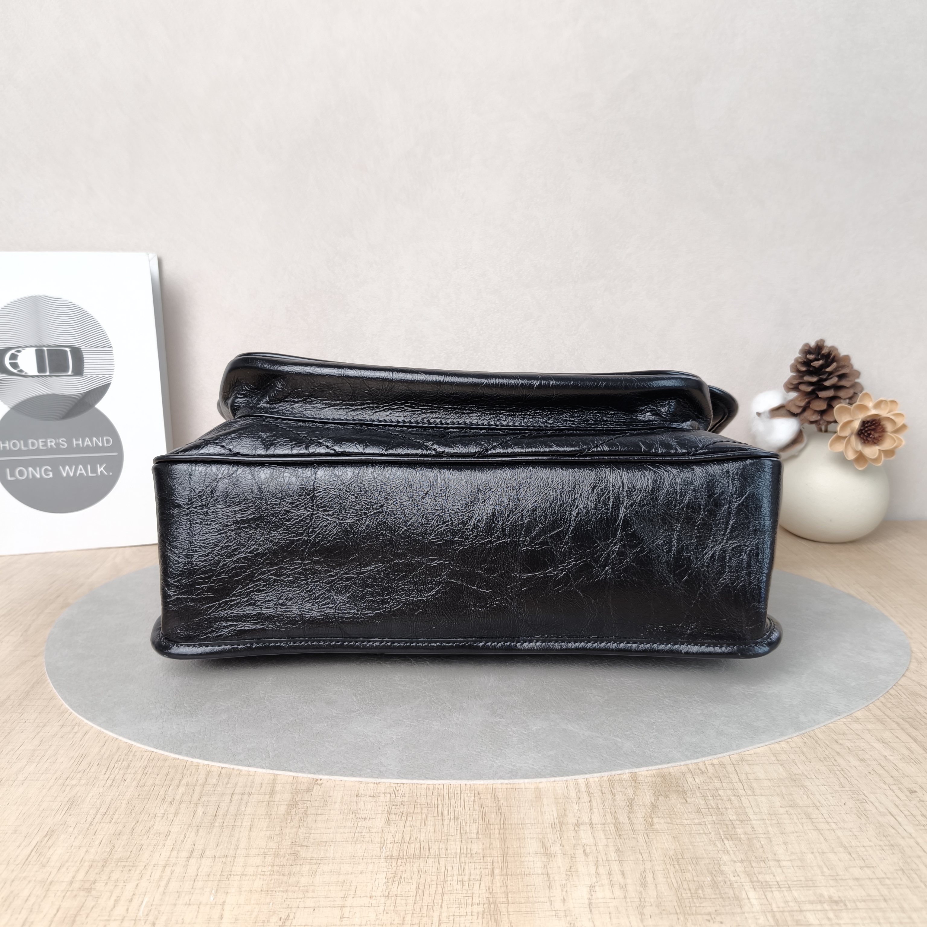 SAINT LAURENT Crossbody Bag Niki D Waxed Leather Calfskin Large32 × 9 × 23 cm — cover view 2 of 6