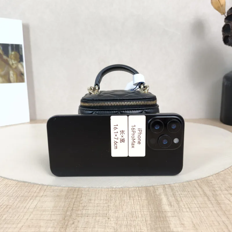 Chanel Crossbody Bag Edition Black Lambskin One Size11 × 7 × 9 cm — cover view 2 of 6