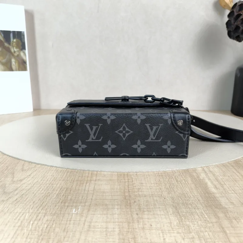 Louis Vuitton Crossbody Bag Steamer Box Monogram PV Cmini18 × 6.5 × 11 cm — cover view 4 of 6