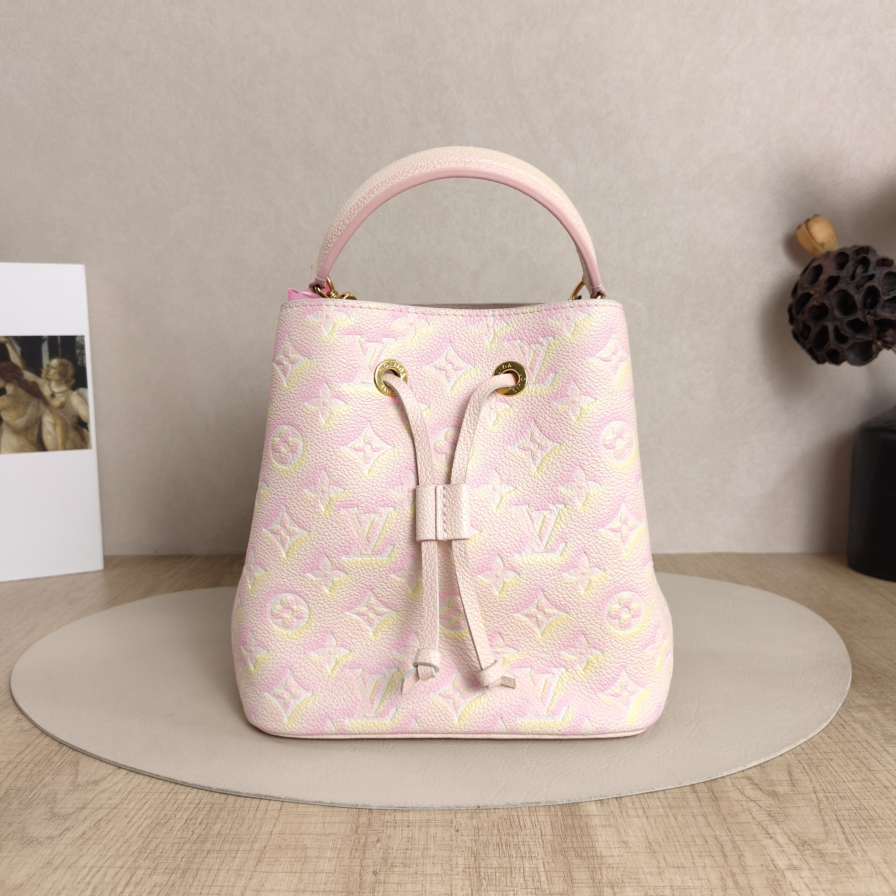 Louis Vuitton Crossbody Bag NÉONOÉ Bucket Bag BB