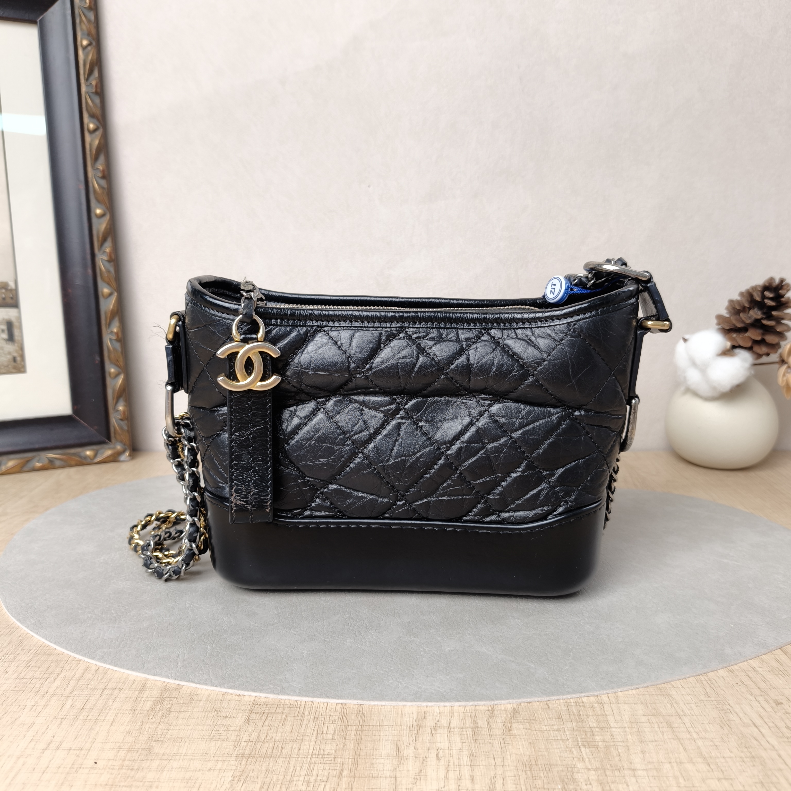 Chanel Crossbody Bag Gabrielle Gabrielle Bag Black CC alfskin Small20 × 8 × 15 cm