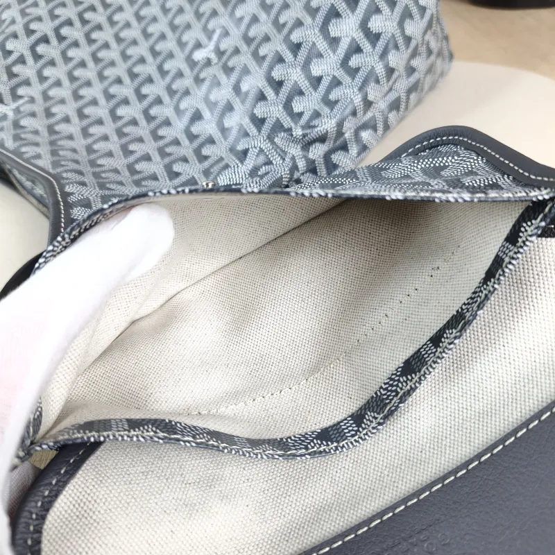GOYARD Shoulder Bag Boheme Hobo​ Grey ine Canvas Small 43 × 14 × 27 cm — detail view 3 of 14