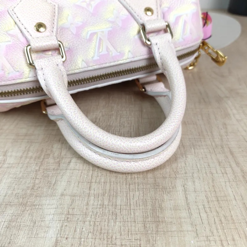 Louis Vuitton Crossbody Bag Speedy20 Collection · Calfskin One Size 20.5 × 12 × 13.5 cm — detail view 5 of 10