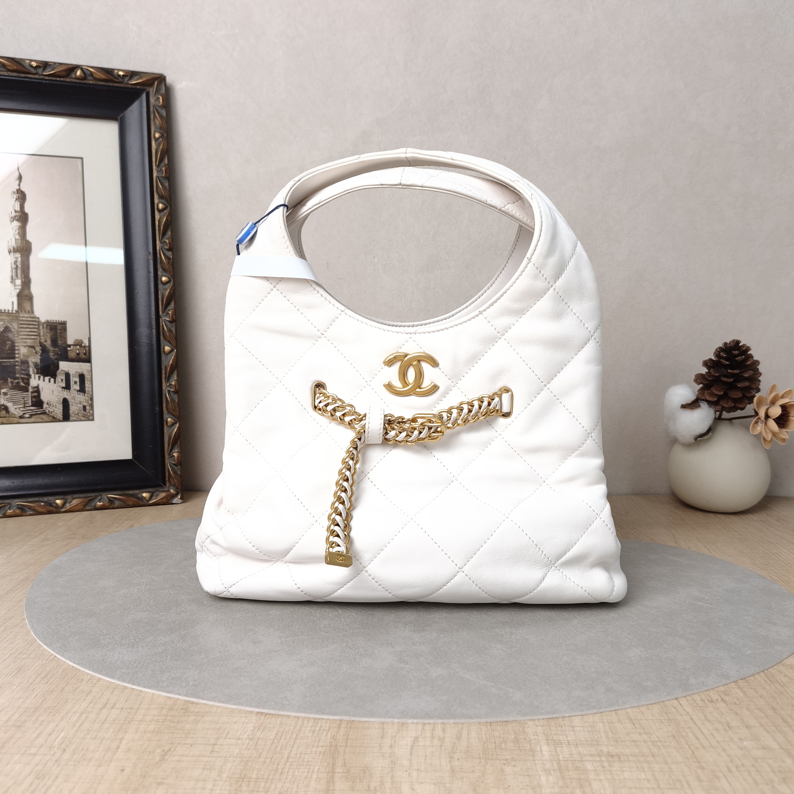 Chanel Top Handle Bag25p hobo White Calfskin24 × 10 × 14 cm