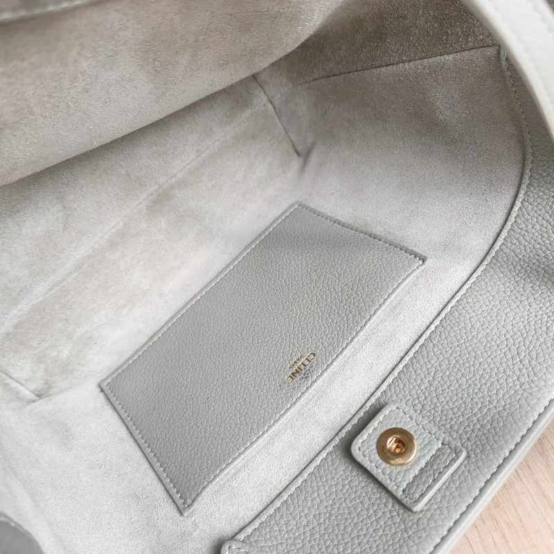 CELINE Shoulder Bag Anais Tote Bag Green Calfskin Mini 20 × 10 × 21 cm — detail view 1 of 12