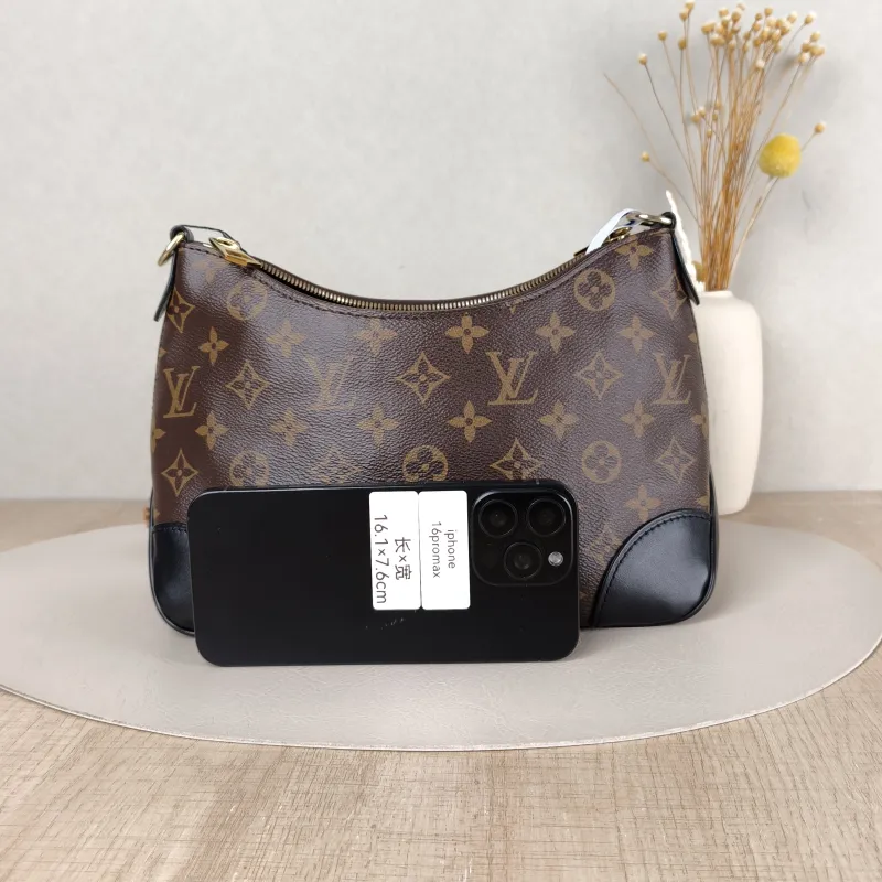 Louis Vuitton Crossbody Bag Boulogne PVC Small26 × 9.5 × 16 cm — cover view 5 of 5