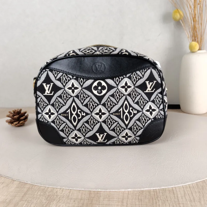 Louis Vuitton Crossbody Bag Deauville Camera Bag 1854 Calfskin Mini 21 × 7 × 16 cm — cover view 5 of 5
