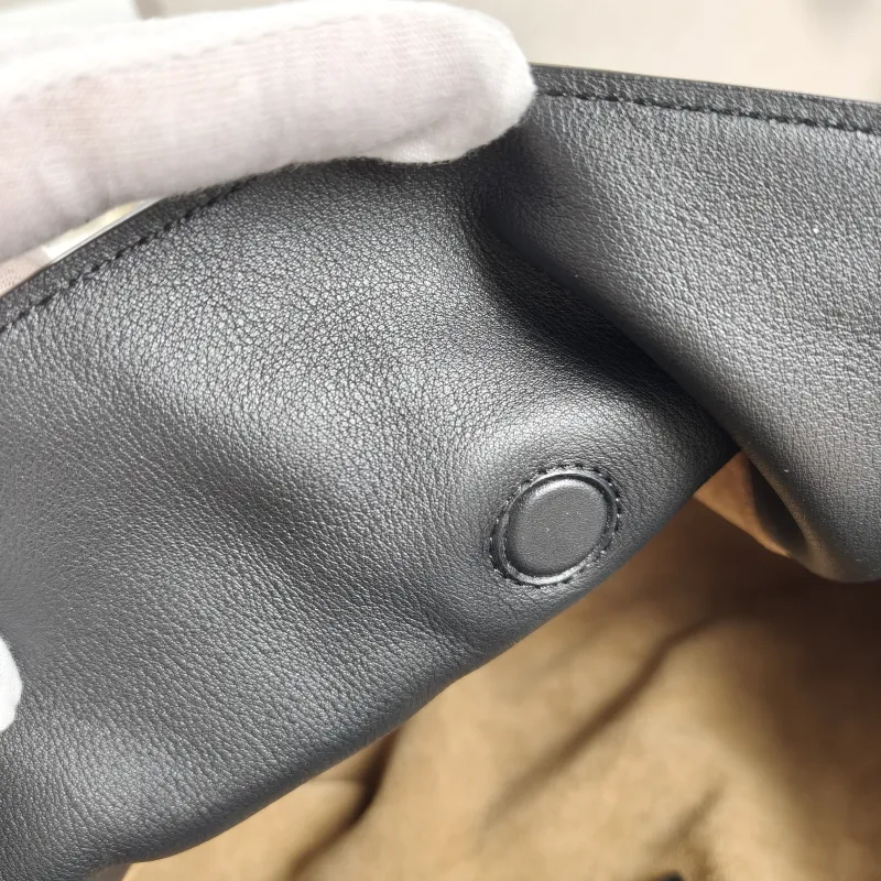 LOEWE Crossbody Bag Flamenco Black Calfskin Medium 30 × 10.5 × 24.5 cm — detail view 5 of 12