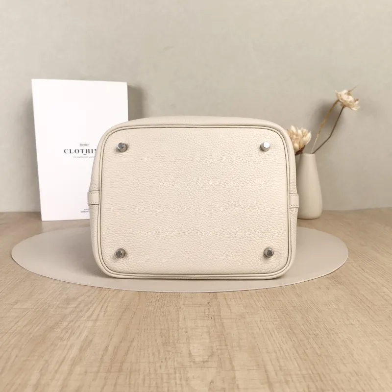 Hermès Top Handle Bag Picotin Lock 22 2210 TC Calfskin Medium22 × 17 × 21 cm — cover view 2 of 5