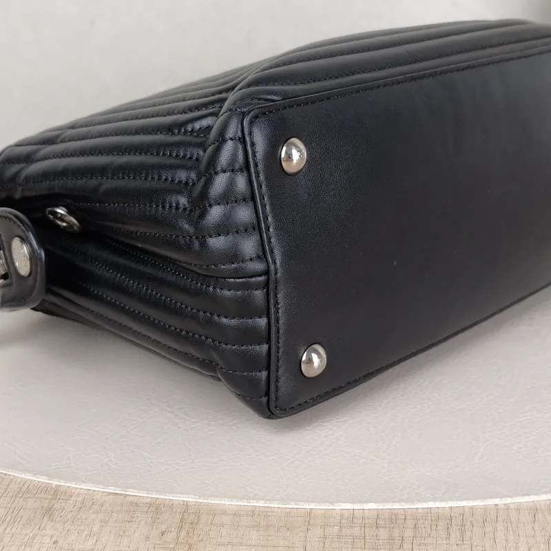 FENDI Crossbody Bagdotcom click Top Handle Bag Black Lambskin One Size23 × 11 × 15 cm — detail view 12 of 12