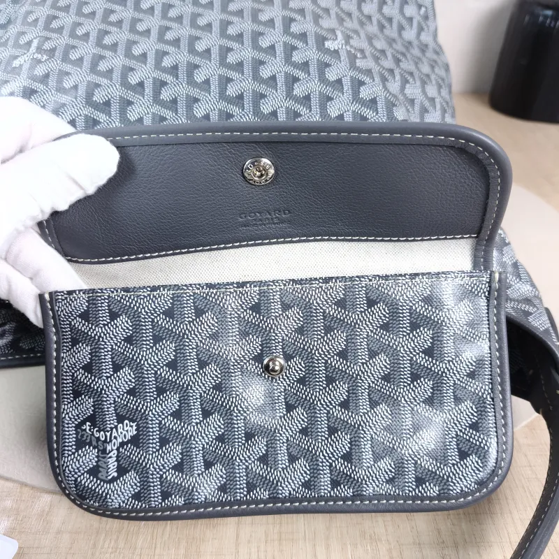 GOYARD Shoulder Bag Boheme Hobo​ Grey ine Canvas Small 43 × 14 × 27 cm — detail view 2 of 12